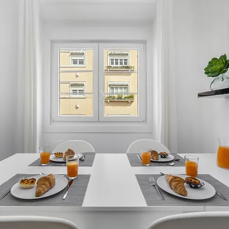 Whome Hideaway Family #2 Lisbon