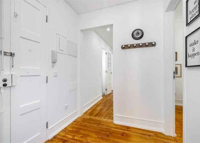 Whome Hideaway Family #2